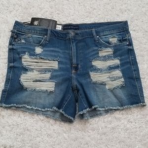 NWT Rock & Republic Distressed Jeans Shorts